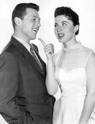 Steve Lawrence was already a regular singer on the “Tonight Show” then hosted by Steve Allen when he met his future wife, singer Edyie Gorme. They formed a long running duo that was also known for its comedic skits. Photo: NBC/Wikimedia Commons