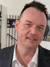 Dominick Romeo, dubbed the “Activist Superintendent” for representing his fellow supers in fights with City Hall, is mounting an independent bid for City Council against incumbent Erik Bottcher.