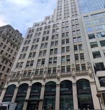580 Fifth Ave., located in the Diamond District.