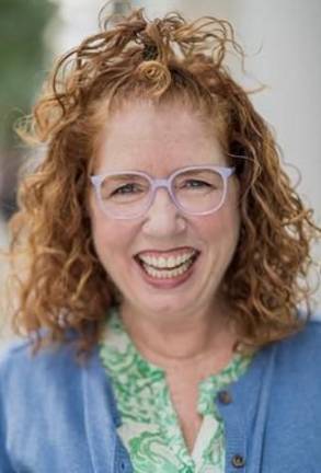 Marianne Hardart is the granddaughter of Frank Hardart, who co-founded the restaurant chain that once had 42 outlets in New York City, with Joseph Horn. The last one in the city closed in 1991.