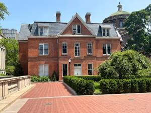 <b>The last Bloomingdale Asylum building of what used to be called </b><i><b>Macy Villa</b></i><b> is now known as Buell Hall on Columbia University’s campus located at 515 W 116th Street in Morningside Heights.</b> Photo: Alessia Girardin