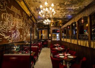 El Quijote dining room. Photo: Eric Medsker