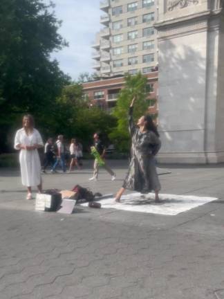 Kanami Kusajima performing near the Washington Square Arch. Photo: Gabriel Vasconcellos