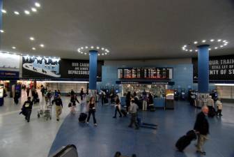 The current Penn Station has long needed a revamp. Governor Hochuls plan called for rebuilding Penn Station but keeping Madison Square Garden atop the rail hub. Most local politicians want to see MSG move. Photo: Flickr.