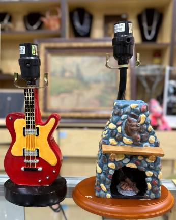 Vintage lamps at Upper East Thrift.