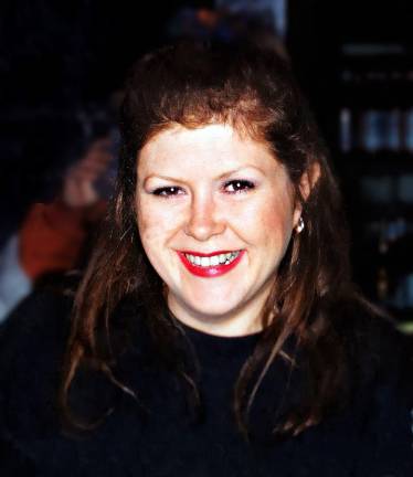 <b>Kirsty MacColl, the British singer who died tragically at 41 years old when struck by a boat while diving in Mexico, dueted with Shane MacGown in the now classic Christmas ballad “Fairy Tale of New York.”</b> <b> </b>Photo: K8 fan/Wikimedia Commons