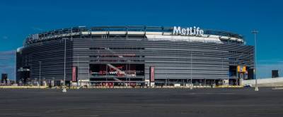 If Giants owners John Mara and Bob Tisch want fans to continue to fill Met Life Stadium next year, they should reward QB Daniel Jones with a big new $30 million contract ASAP. Photo: Flickr Commons