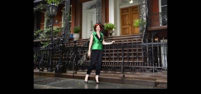 Quirky Karen Rempel outs her inner Miranda Hobbes at pal Carrie Bradshaw’s brownstone at 3 Gramercy Park West.