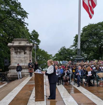 Memorial Day wreath laying cermemony at Soldiers &amp; Sailors Monument, Gale Brewer speaking.