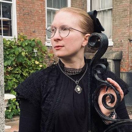 Guide Leanna Renee Hieber is an actress, playwright, and award-winning bestselling author of multiple Historical Fantasy series for adults and teens. She is the co-author of <i>A Haunted History of Invisible Women</i>.