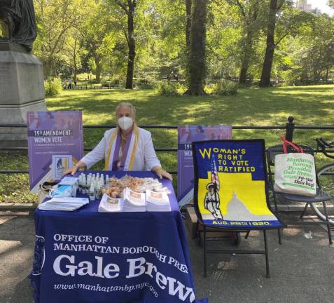 Manhattan Borough President Gale A. Brewer with voter registration information. Photo via @galeabrewer on Twitter.