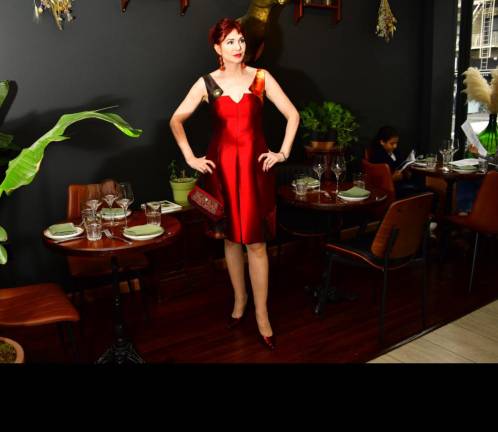 <i><b>Transformation! The dining area in Travelers Poets &amp; Friends on Sixth Avenue below West 11th Street. </b></i>
