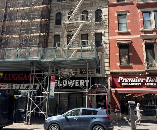 The site of the original Carnegie Deli at 854 Seventh Ave. today ffers ono hint that one of the most famous Jewish delis in Manhattan history, had operated at that address for nearly 80 years.