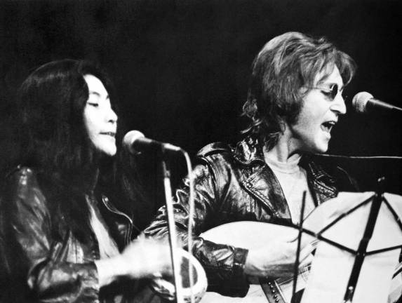Yoko Ono and John Lennon at John Sinclair Freedom Rally, Dec. 10, 1971. Photo: University of Michigan Yearbook.
