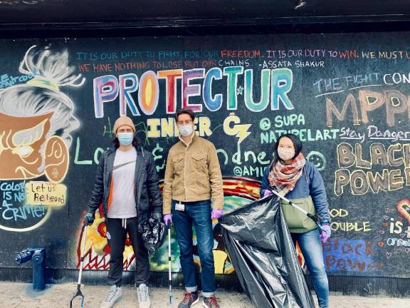 Student doctors (left to right) Adal Abonamah, Avraham Marcucci and Rachel Gabriel. Photo courtesy of Touro College