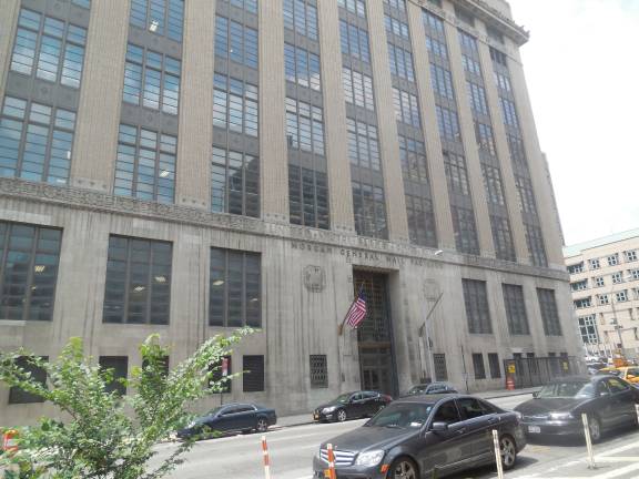 The high Line, the Post office, and Abraham Lincoln Chelsea History