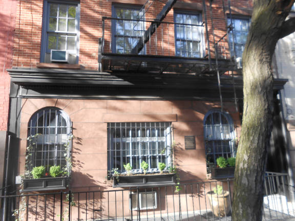 The &#x201c;Muffin House,&#x201d; or second Thomas&#x2019; English Muffins bakery, at 337 West 20th St. Photo: Raanan Geberer