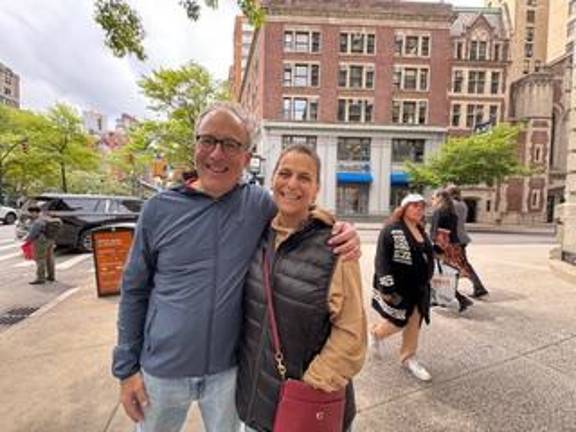 Striaght out of a Nora Ephron Romcom: lovebirds Rick Carlson and Ellen Yaffe, who met on a dating app and were embarking on a Nora Ephron walking tour of the UWS.