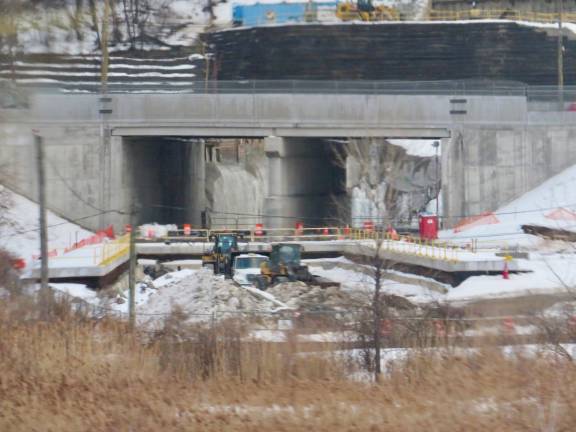 While this may look mysterious, this is the western end approach of the NJ tunnel entrance for Gateway. Across the top is Tonnele Avenue, a major Hudson County thoroughfare. While some Gateway Project work is visible from Manhattan streets in the west 30s, there is much work going on in New Jersey at present.