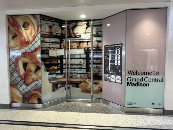 According to MTA Real Estate head David Florio, at least one of the brick-and-mortar retail spaces at Grand Central Madison will be leased during the next year. Sept. 2 marked the opening of the first leased space in the terminal since it opened in January of 2023.