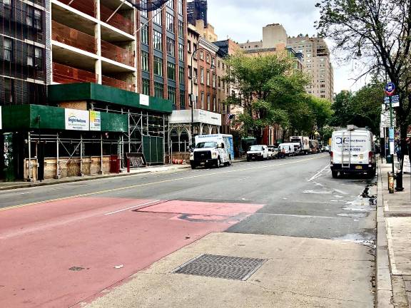 Ghost town? Nope, 14th St. on a weekday morning after the car ban went into effect.