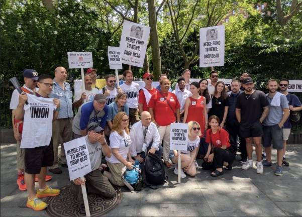 Say “cheese,” Daily News Union! This was a rally on Broadway outside City Hall Park, July 14, 2025.