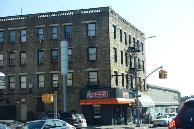 A Link5G tower installed in Brooklyn. Preservationists in Manhattan on the Upper East Side and Greenwich Village have argued that the 5G towers are needlessly large and visually incompatible with their historic neighborhoods.