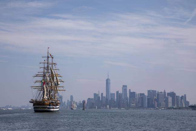 The Italian tall ship, Amerigo Vespucci, pictured in front of the Manhattan skyline.