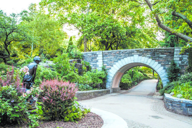 Behind the Hedges of a Neighborhood Oasis