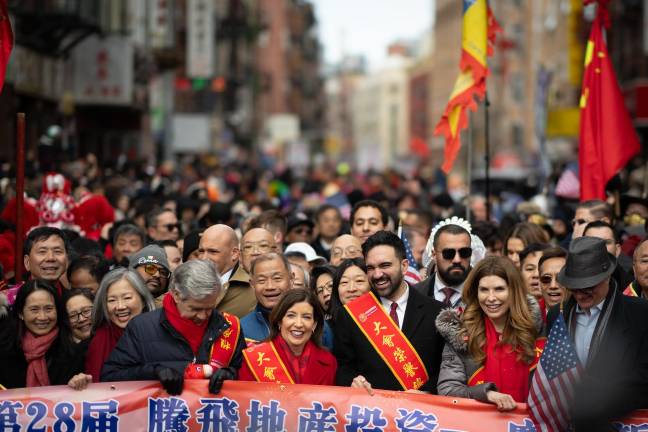 The Mayor’s and solon’s cordon at the Chinaton Parade.