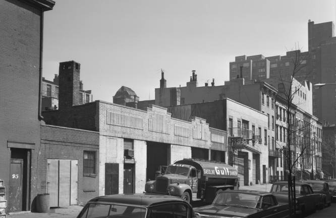 89 Jane St., center, in 1969. Photo: New York City Landmarks Preservation Commission