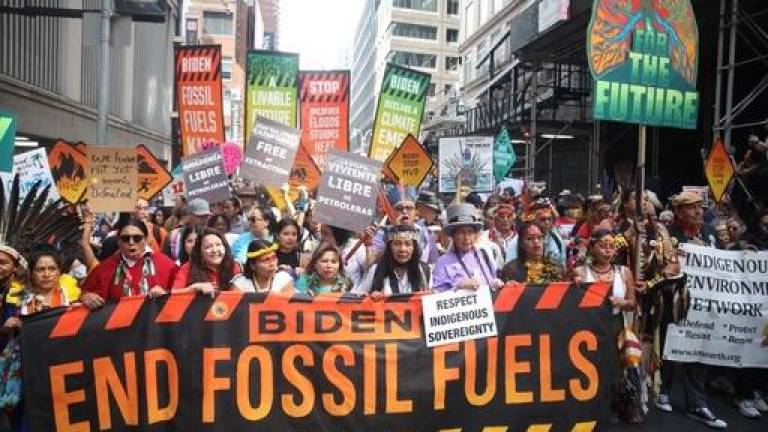 The UN General Assembly always attracts protestors and this year was no exception as thousands calling for the Biden Administration to do more to End Fossil Fuels marched near the UN. Photo: Steve Sands/New York Newswire